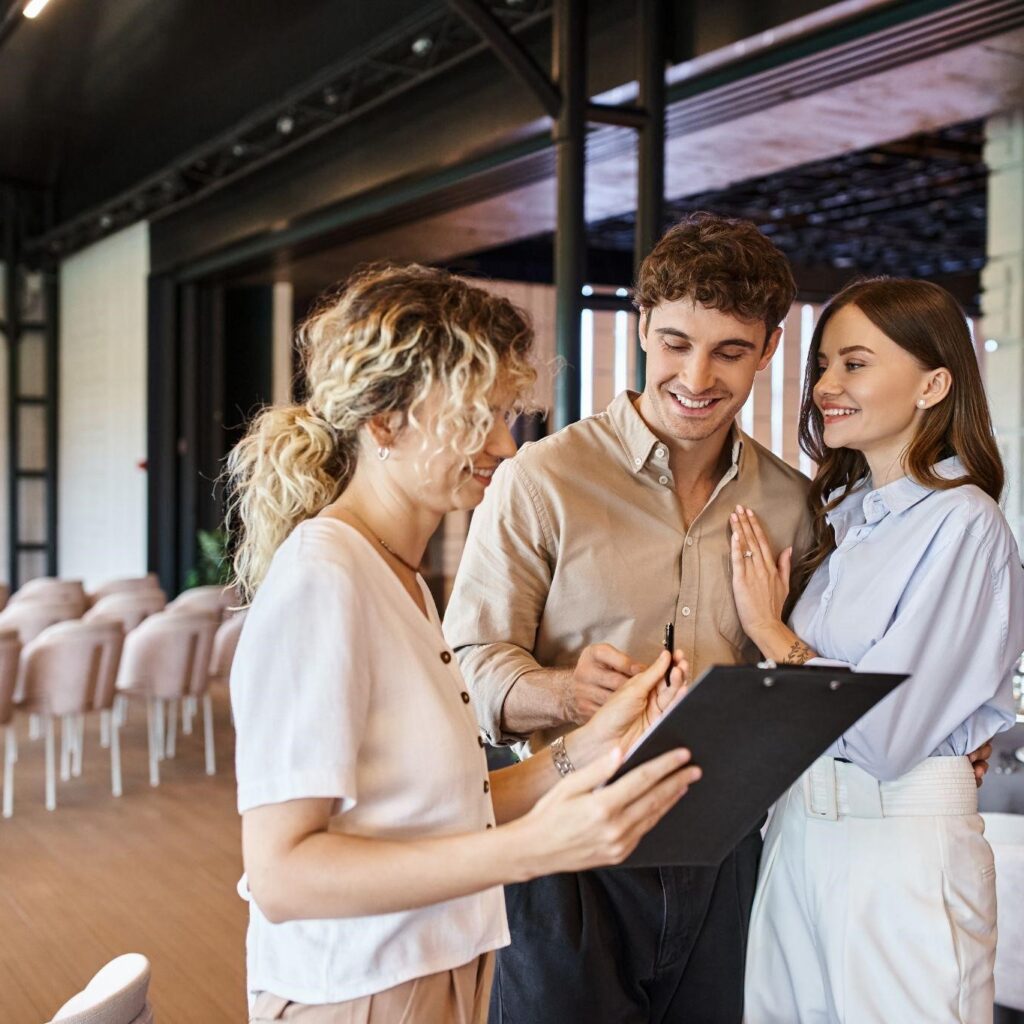 8 Ways to Keep Wedding Planning Stress Free